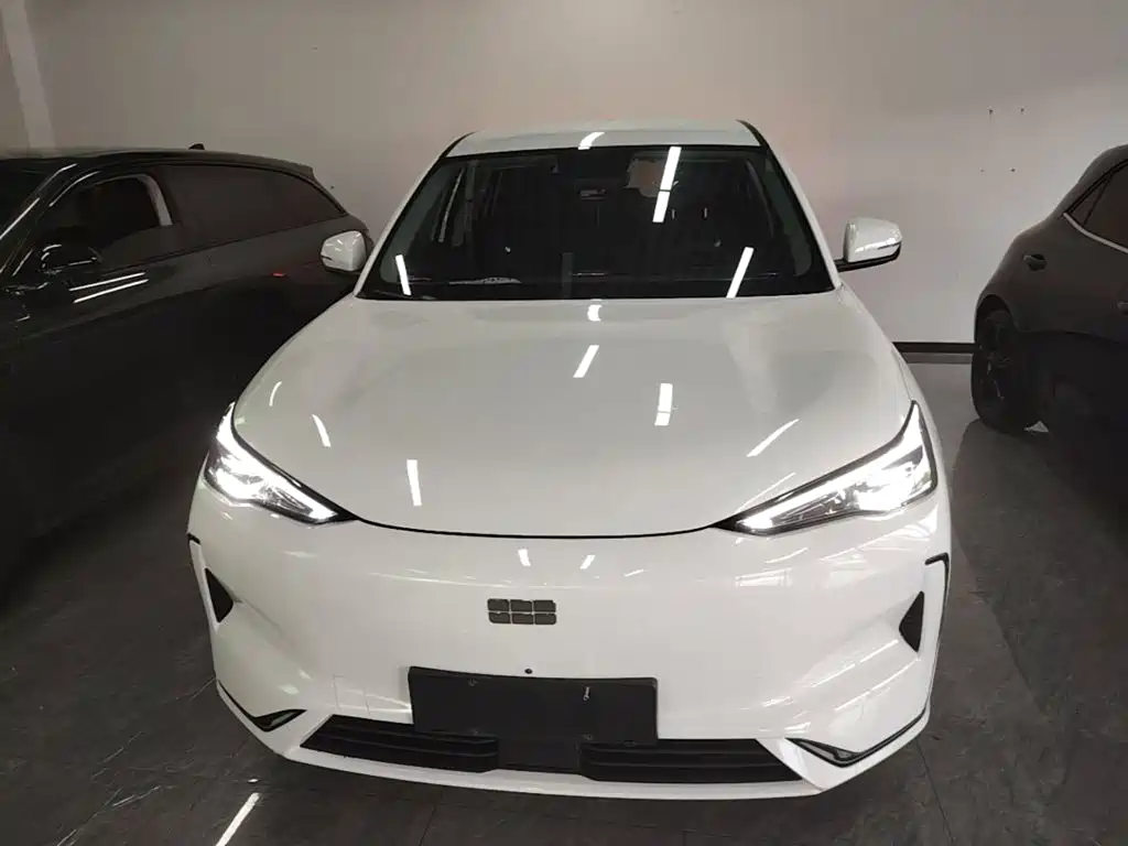 Фото 3 - Geely Galaxy Galaxy E5