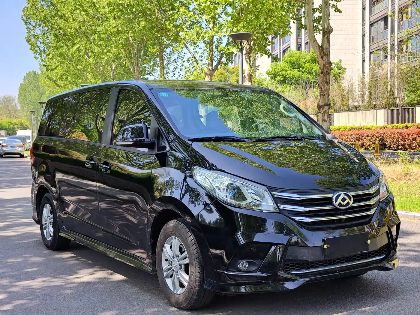 SAIC Maxus Maxus G10 2021 2021 2.0T Automatic Elite Edition Gasoline 7-Seater