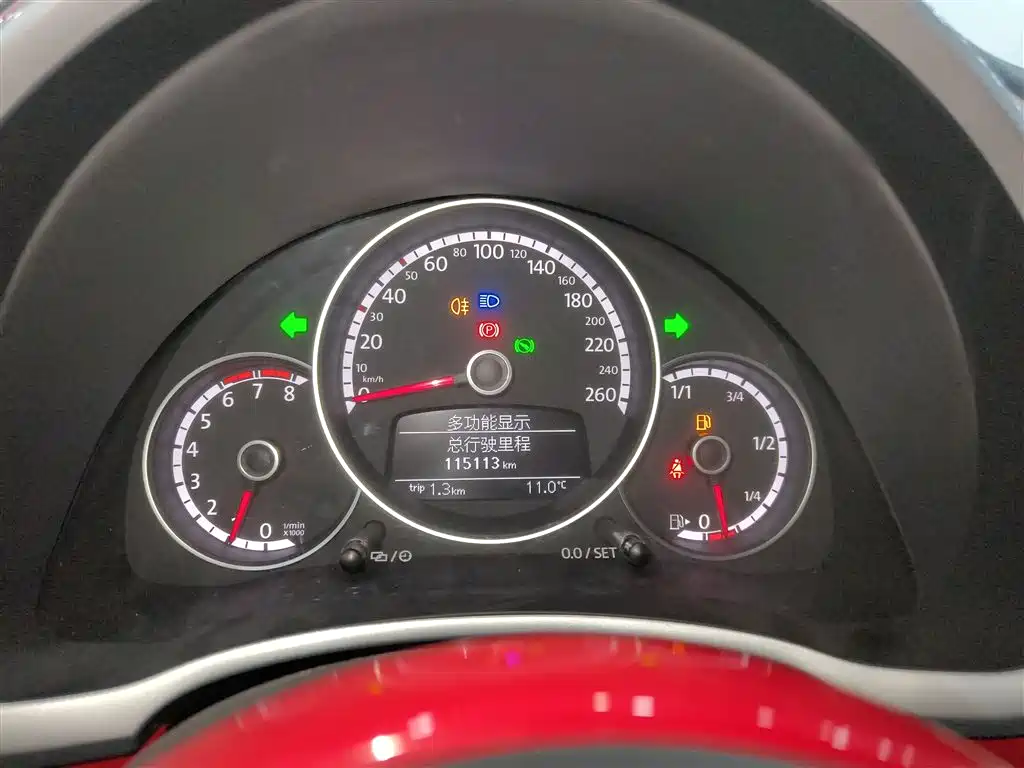 Volkswagen Beetle 2015 180TSI фото 12