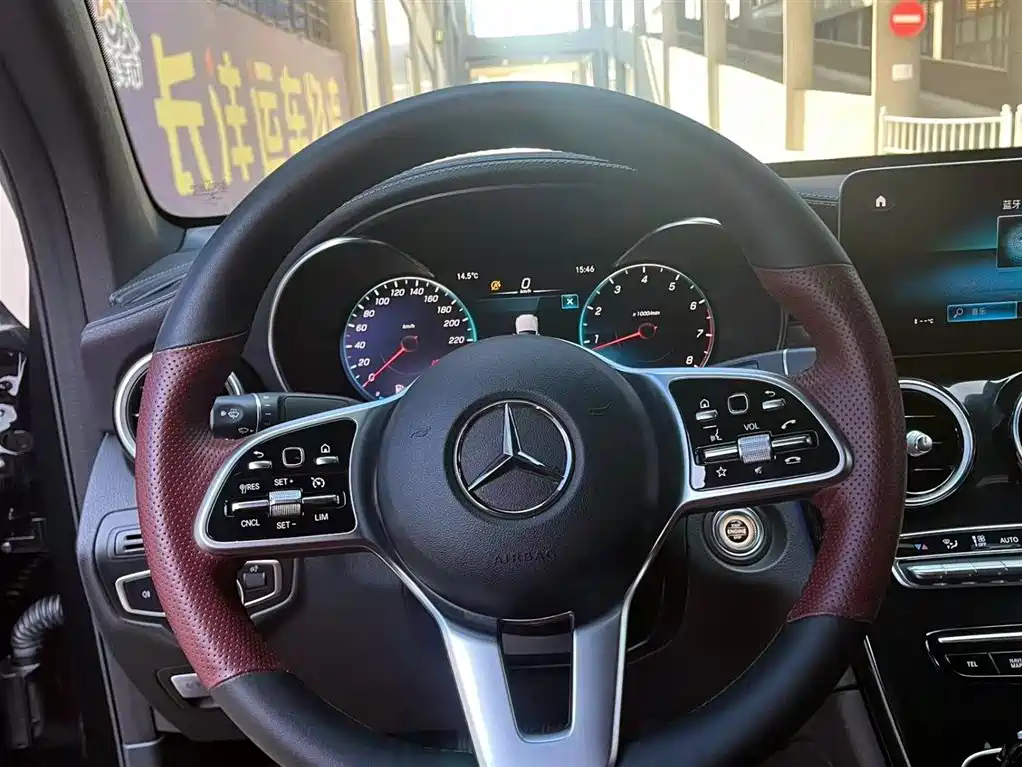 Mercedes-Benz GLC Coupe 2022 Facelift GLC 260 4MATIC Coupe SUV фото 13