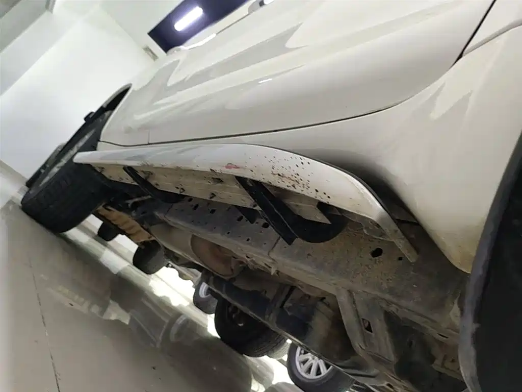 Toyota Prado 2018 3.5L Automatic TX-L Rear-mounted Spare Tire фото 21