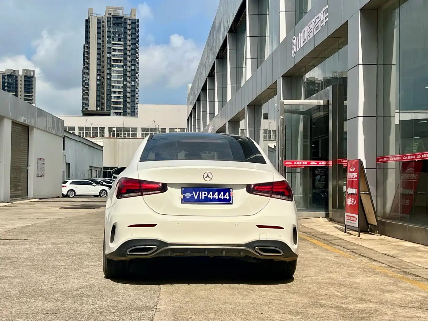 Mercedes-Benz A-Class 2022 Facelift A 200 L Sport Sedan Dynamic фото 5
