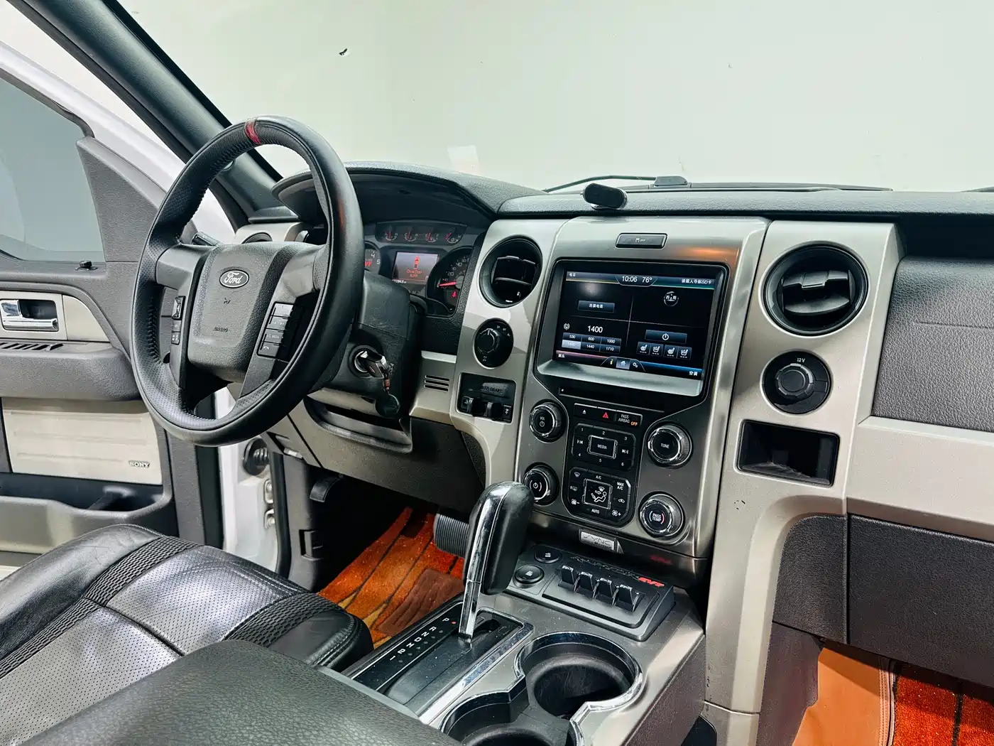 Ford F-150 Raptor 2014 6.2L US Version фото 13