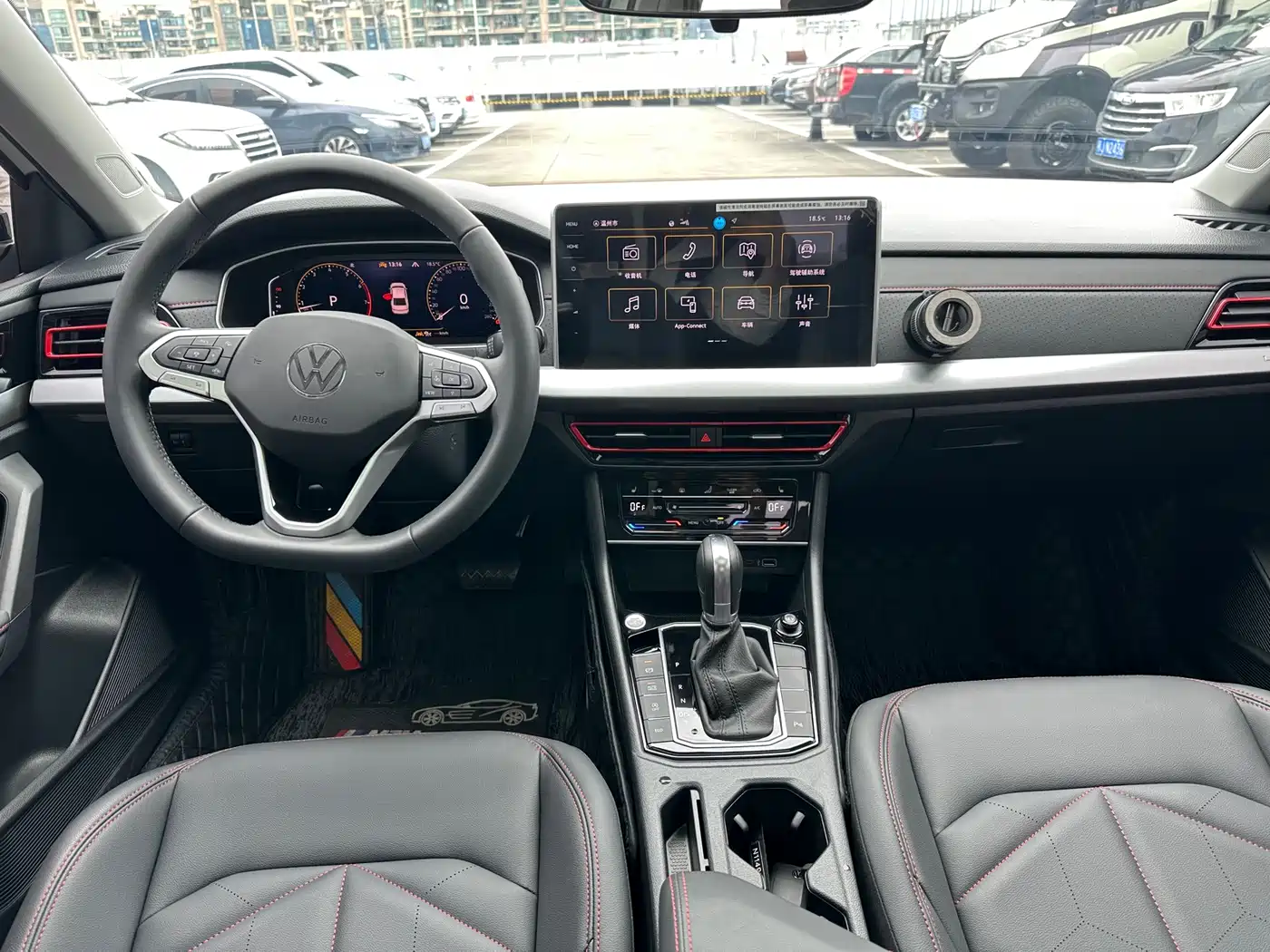 Volkswagen Lavida 2026 300TSI DSG Starlight Leading Edition фото 6