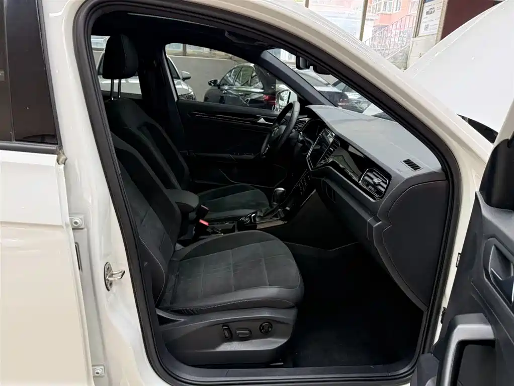 Volkswagen T-ROC 2021 280TSI DSG 4WD Luxury Connected фото 21