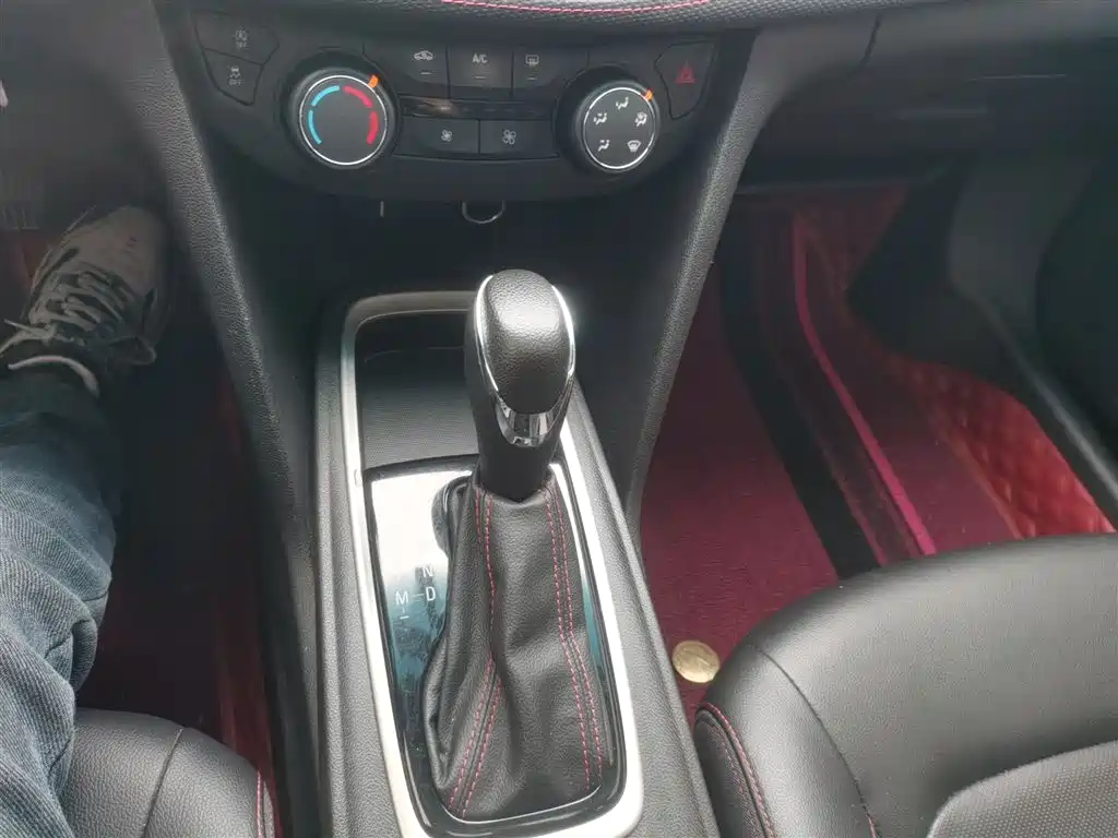 Chevrolet Monza 2020 Mild Hybrid RS 330T Automatic Smooth Edition фото 14