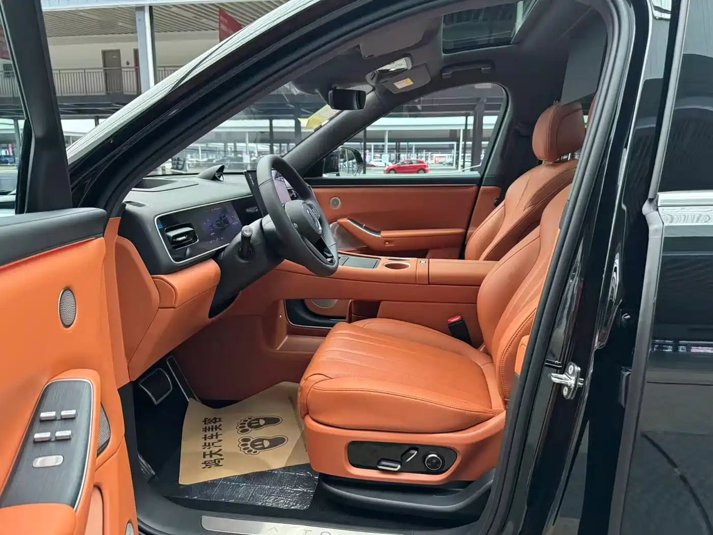 AITO Wenjie AITO M7 2026 Extended Range Pro+ AWD 5-seater фото 5