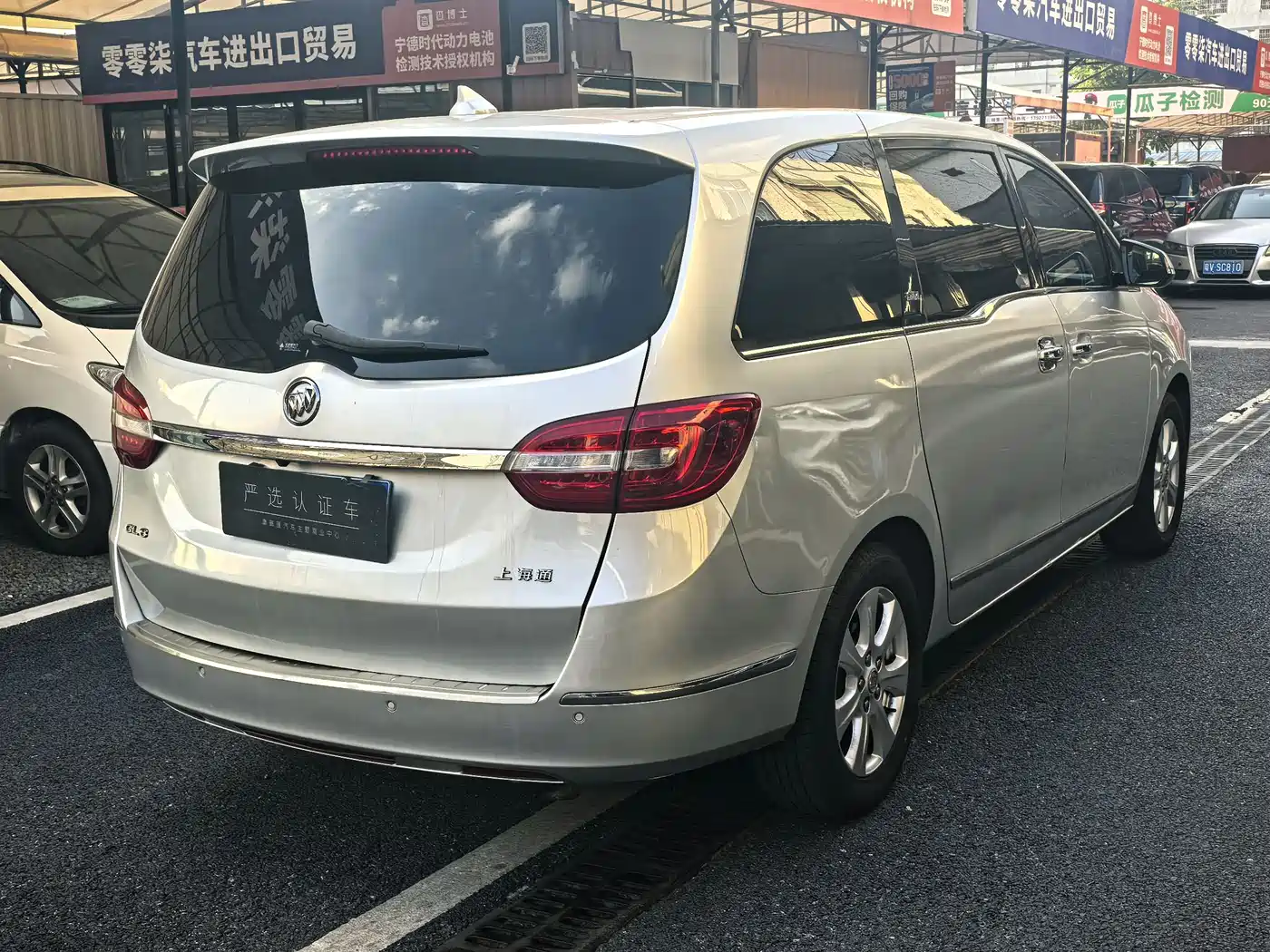 Buick GL8 2014 3.0L XT Luxury Business Flagship фото 2