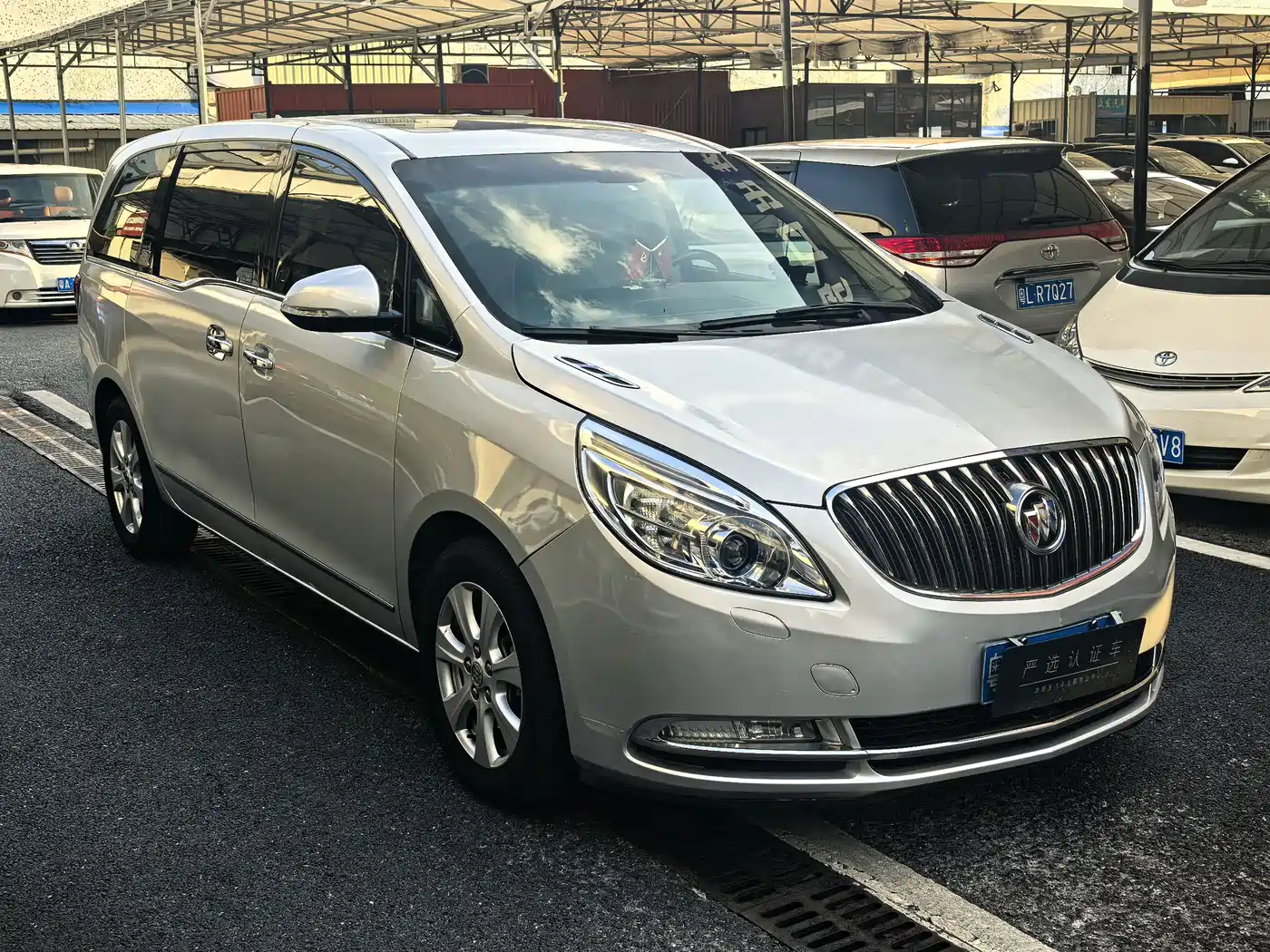 Buick GL8 2014 3.0L XT Luxury Business Flagship фото 3