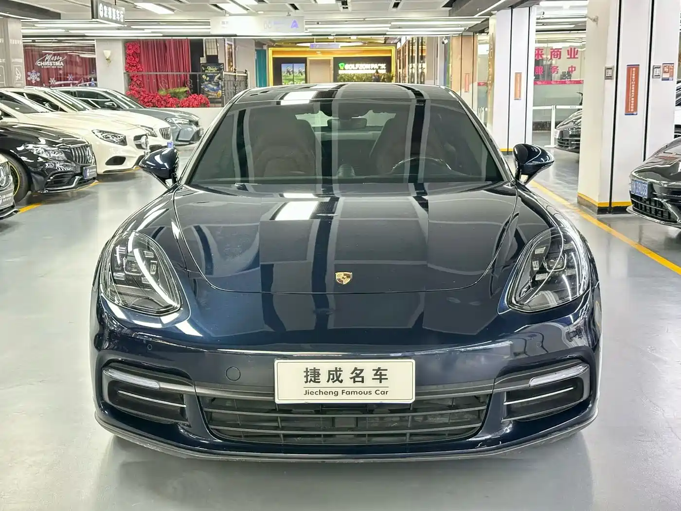 Porsche Panamera 2017 Panamera Executive Long Wheelbase 3.0T фото 2
