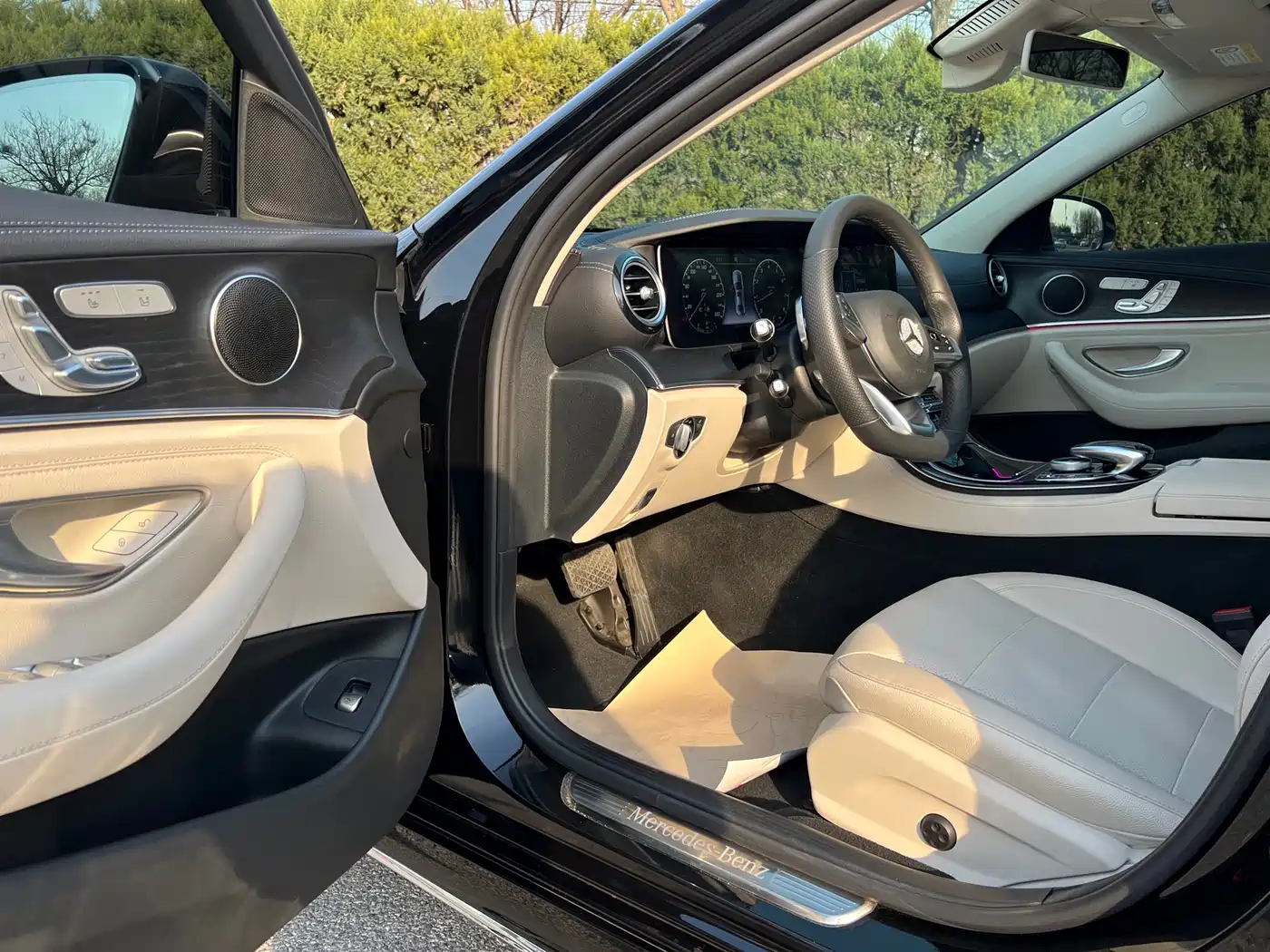 Mercedes-Benz E-Class 2016 E 300 L Sport Luxury фото 11