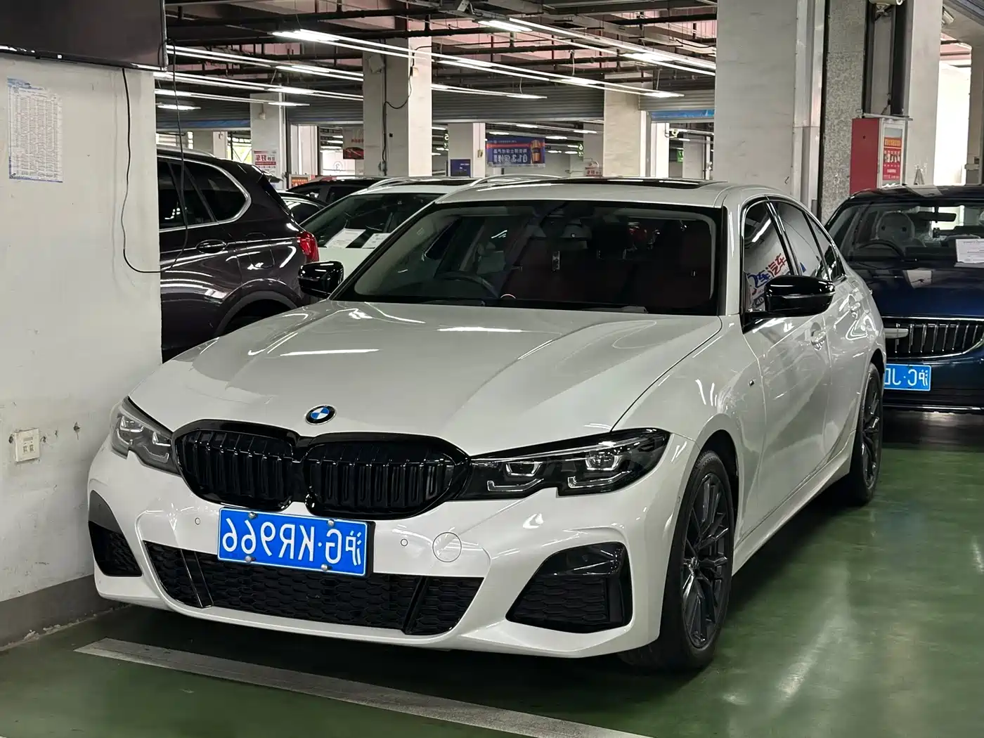 BMW 3 Series 2022 330i M Sport Shadow Edition