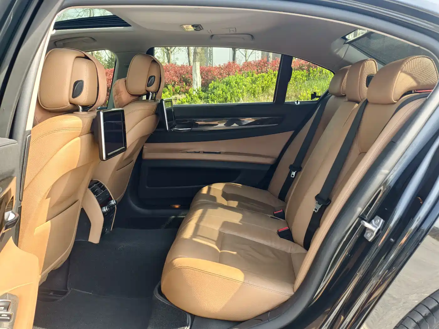 BMW 7 Series 2013 Model 730Li Leading фото 8