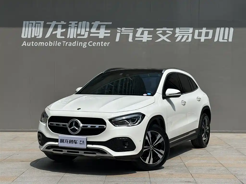 MERCEDES-BENZ GLA