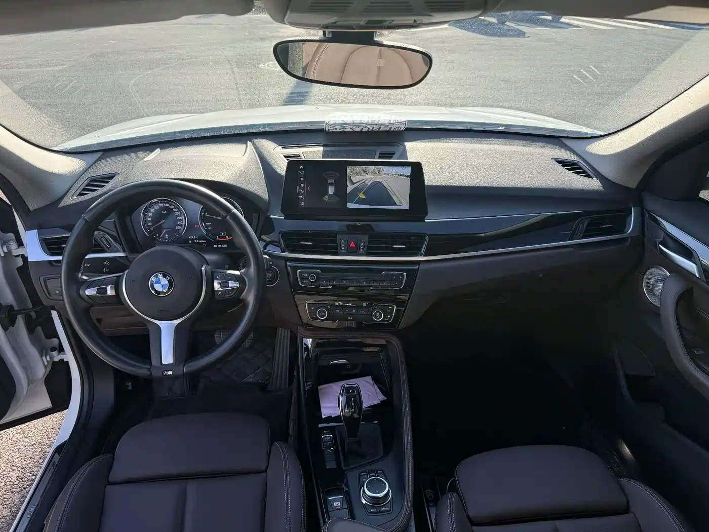 BMW X1 2022 sDrive20Li Premium фото 18