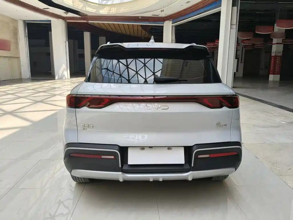 صورة 13 - BYD Yuan UP