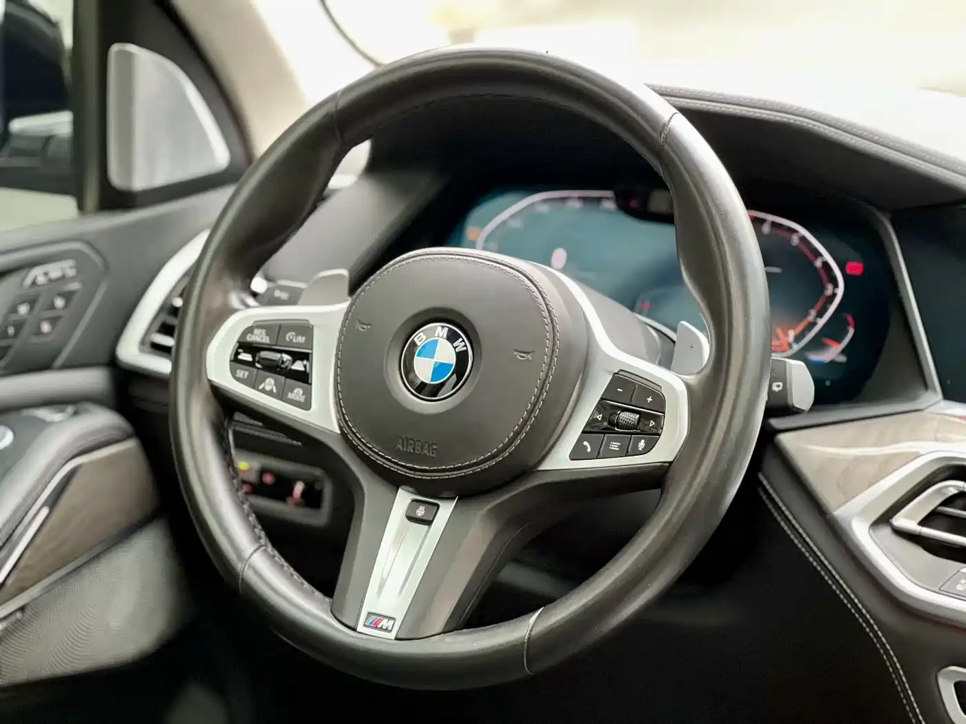 BMW X7 2021 xDrive40i Executive M Sport Package фото 6
