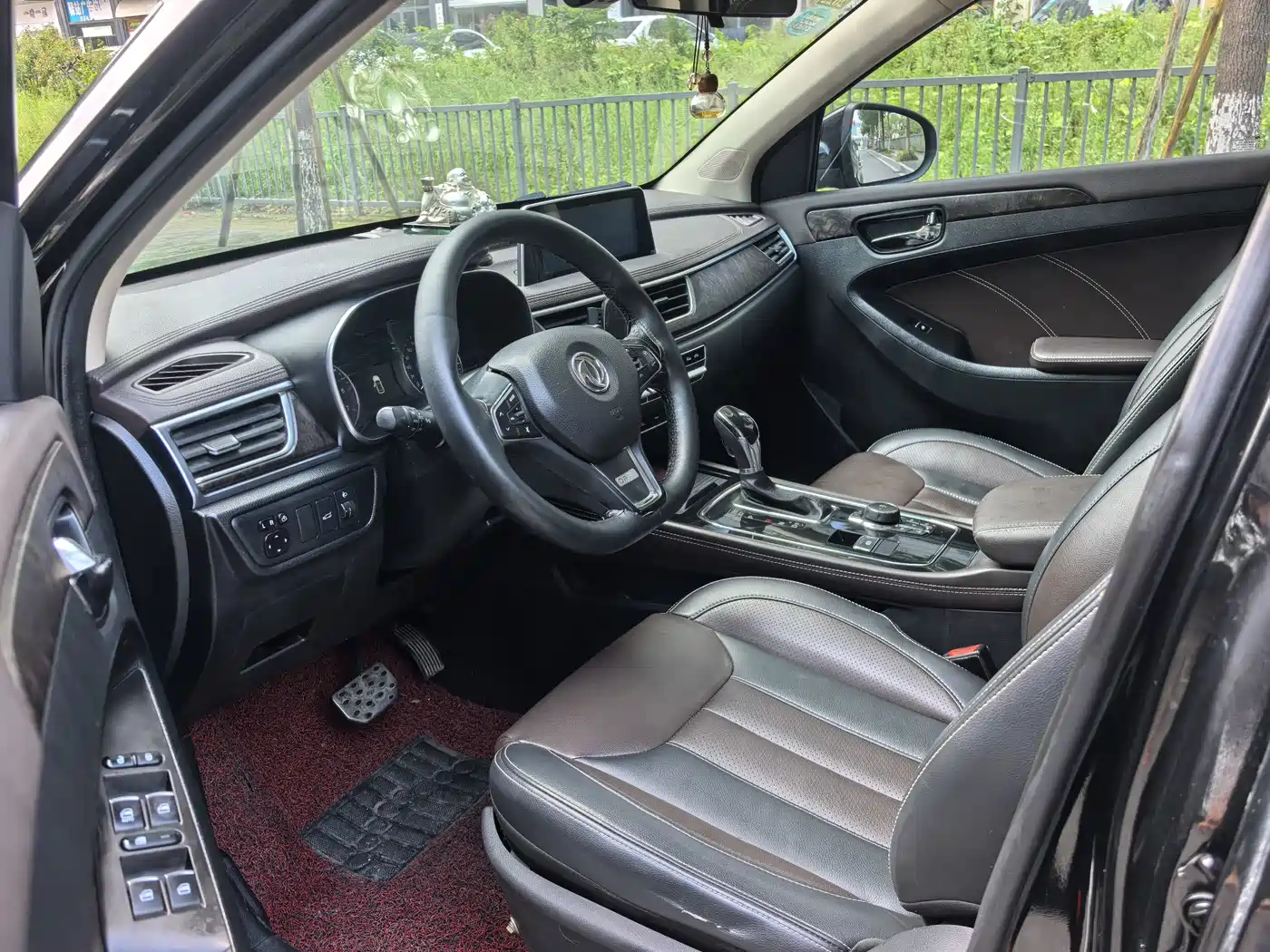 Dongfeng Fengguang Fengguang 580 2018 2017 1.5T CVT Smart Edition