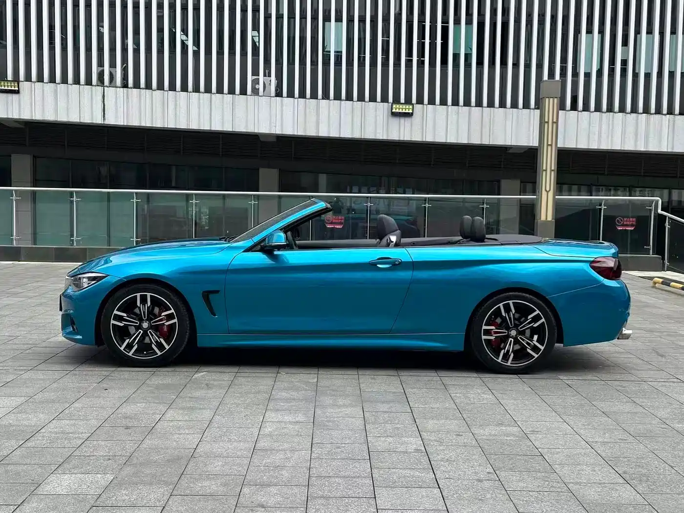 BMW 4 Series 2017 425i Convertible M Sport Package фото 6