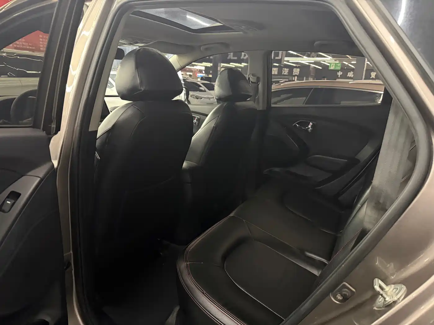 Hyundai Beijing Hyundai ix35 2015 2.0L Automatic 2WD Comfort China V фото 5
