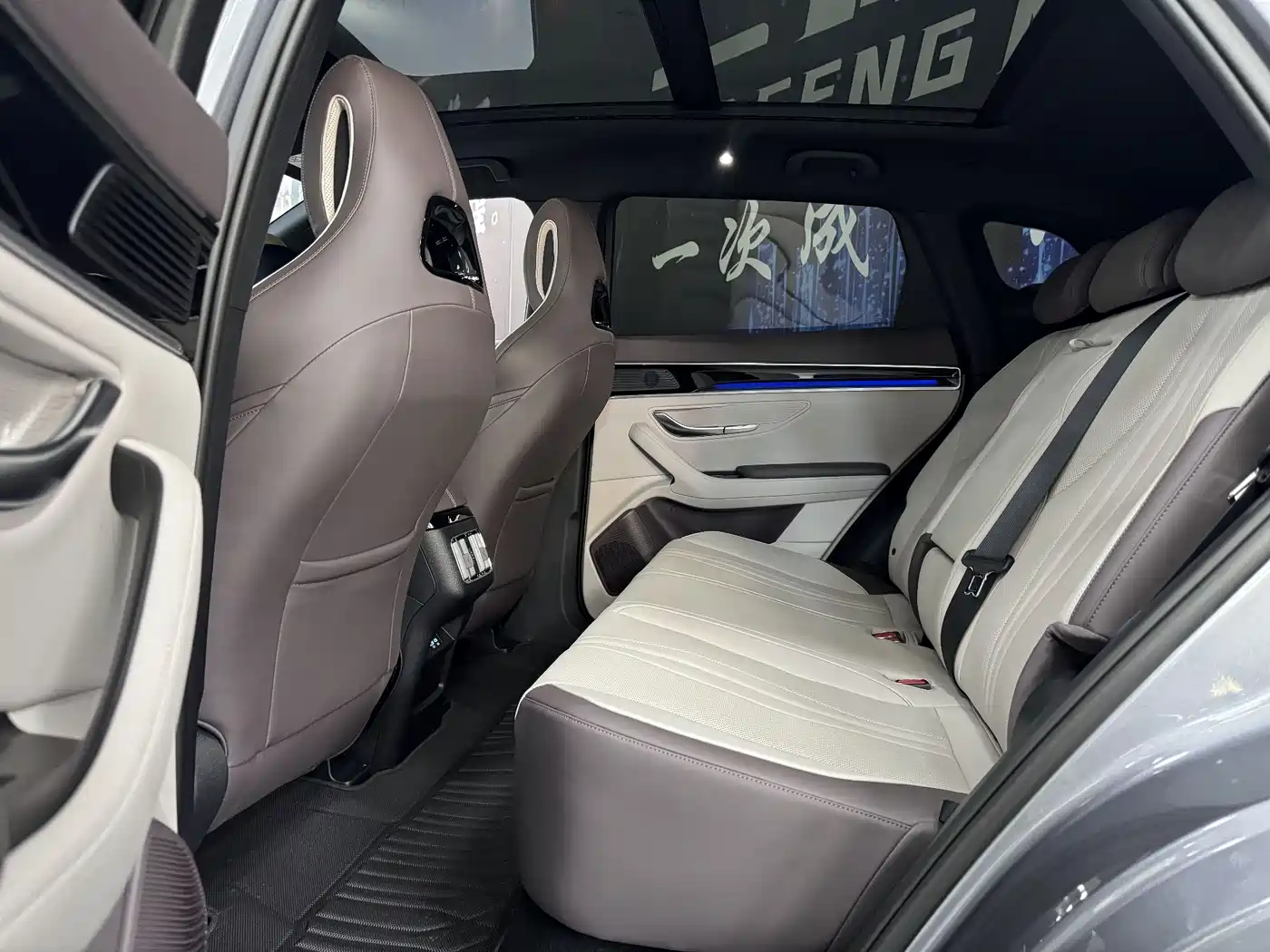 BYD Song PLUS PHEV 2025 DM-i 112KM Honor фото 8