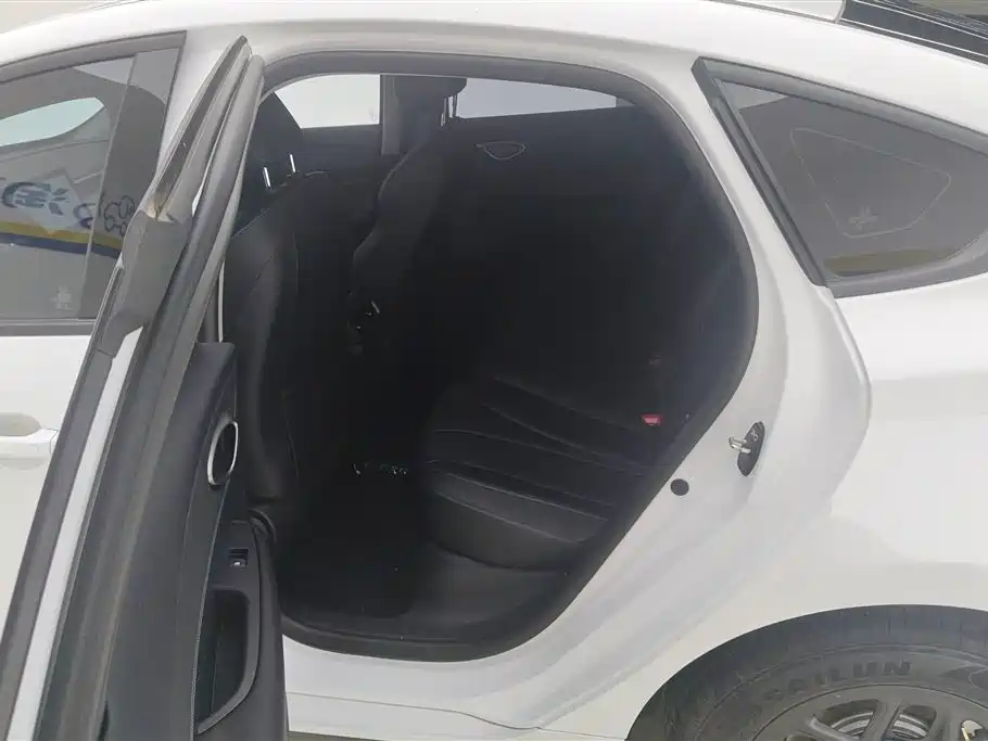 BYD Hai Bao 05 DM-i 2025 DM-i Smart Drive Edition 55KM Luxury фото 11