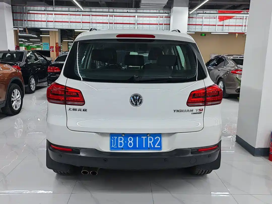 Volkswagen Tiguan 2015 1.8TSI Automatic 4WD Comfortline фото 5