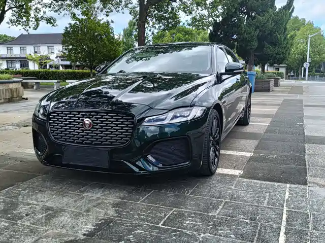 Jaguar XFL 2.0T P250, Моноприводный, Премиум Люкс