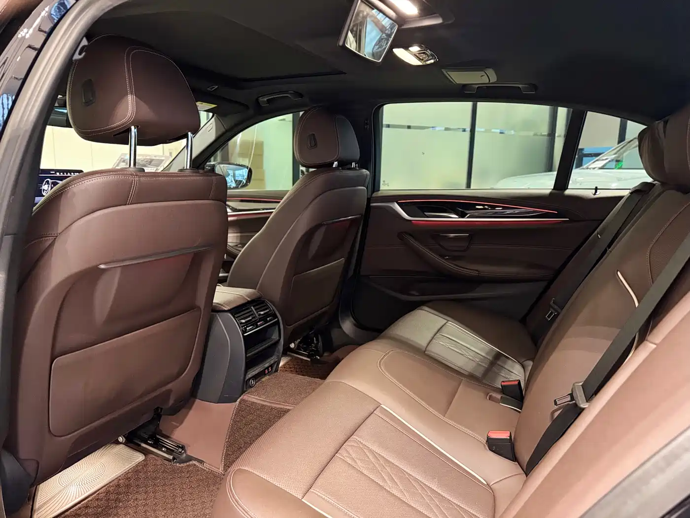 BMW 5 Series 2022 Model Second Facelift 525Li M Sport Package фото 10