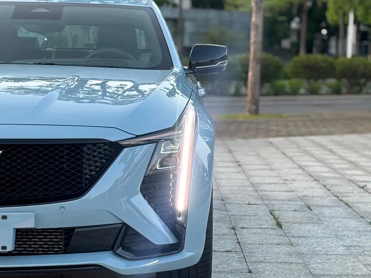 Cadillac CT5 2025 Model 28T Track Performance Edition + Peak Track Package фото 7