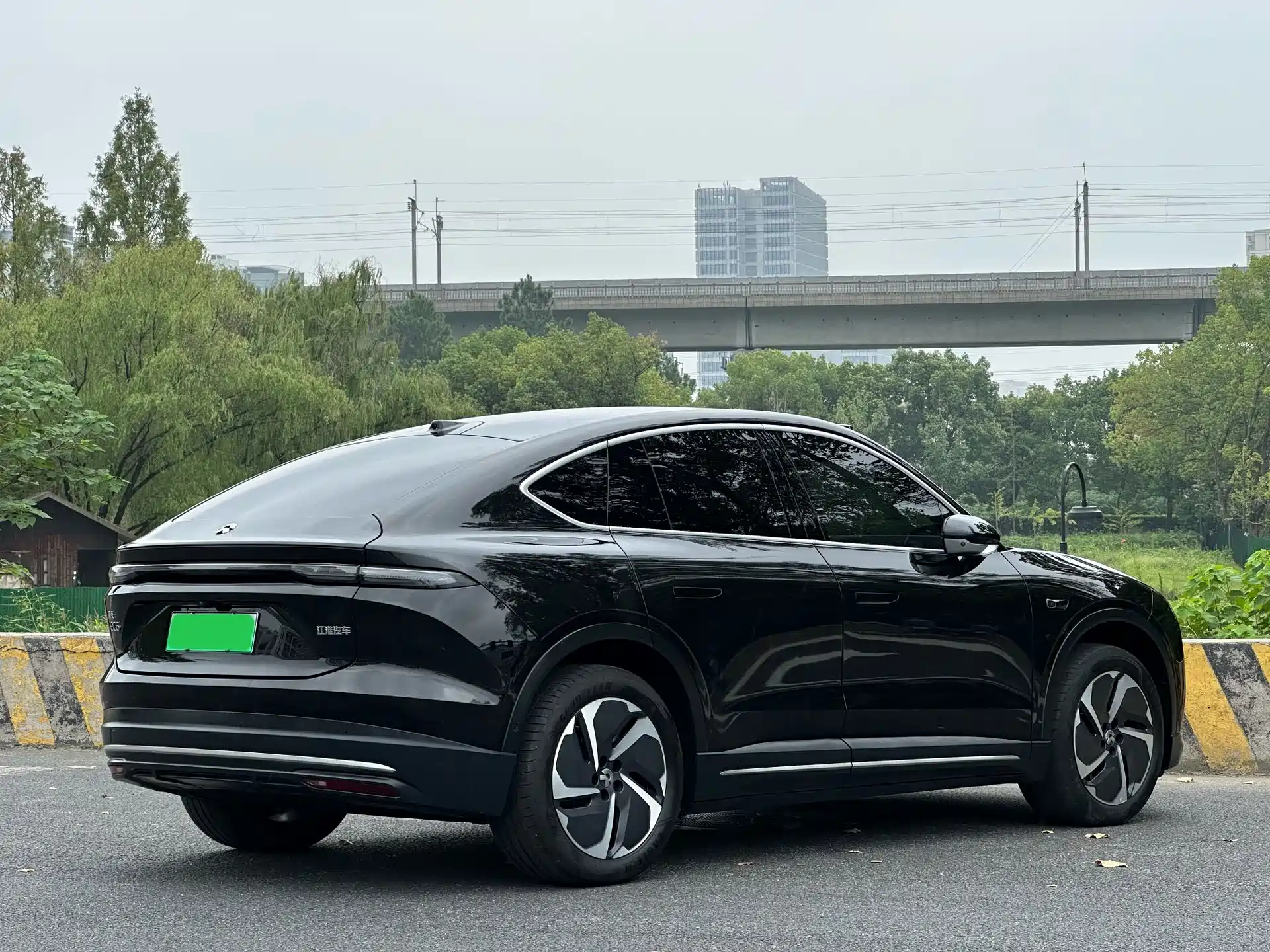 Фото 7 - NIO EC6