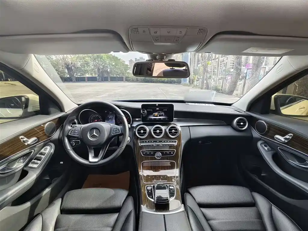 Mercedes-Benz C-Class 2016 C 180 L фото 13