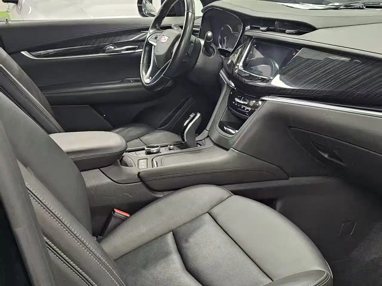 Cadillac XT6 2020 28T 6-Seater 4WD Luxury Model фото 19