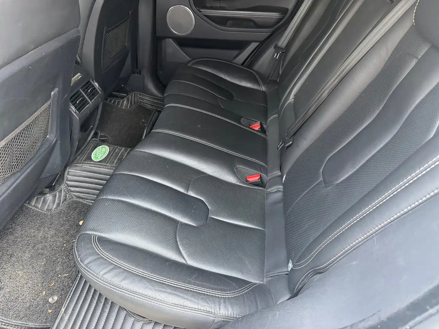 Land Rover Range Rover Evoque (Import) 2015 2.0T 5-door Dynamic Edition фото 5