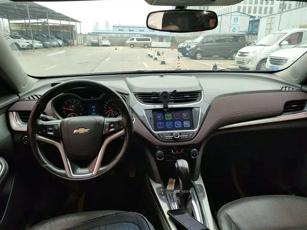 Chevrolet Malibu 2018 530T Automatic Luxury Edition фото 10