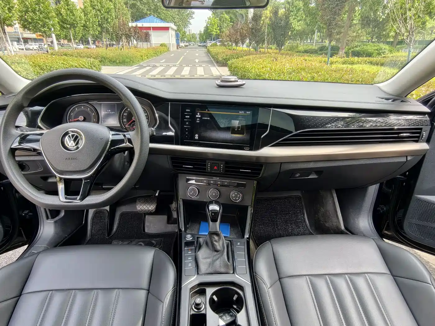 Volkswagen Passat 2020 Facelift 280TSI Business Version China VI фото 9