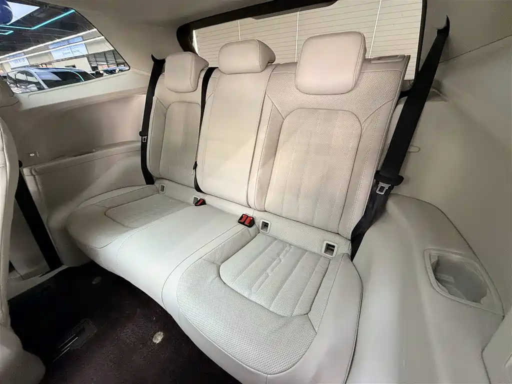 Volkswagen Viloran 2023 380TSI Prestige Edition фото 23