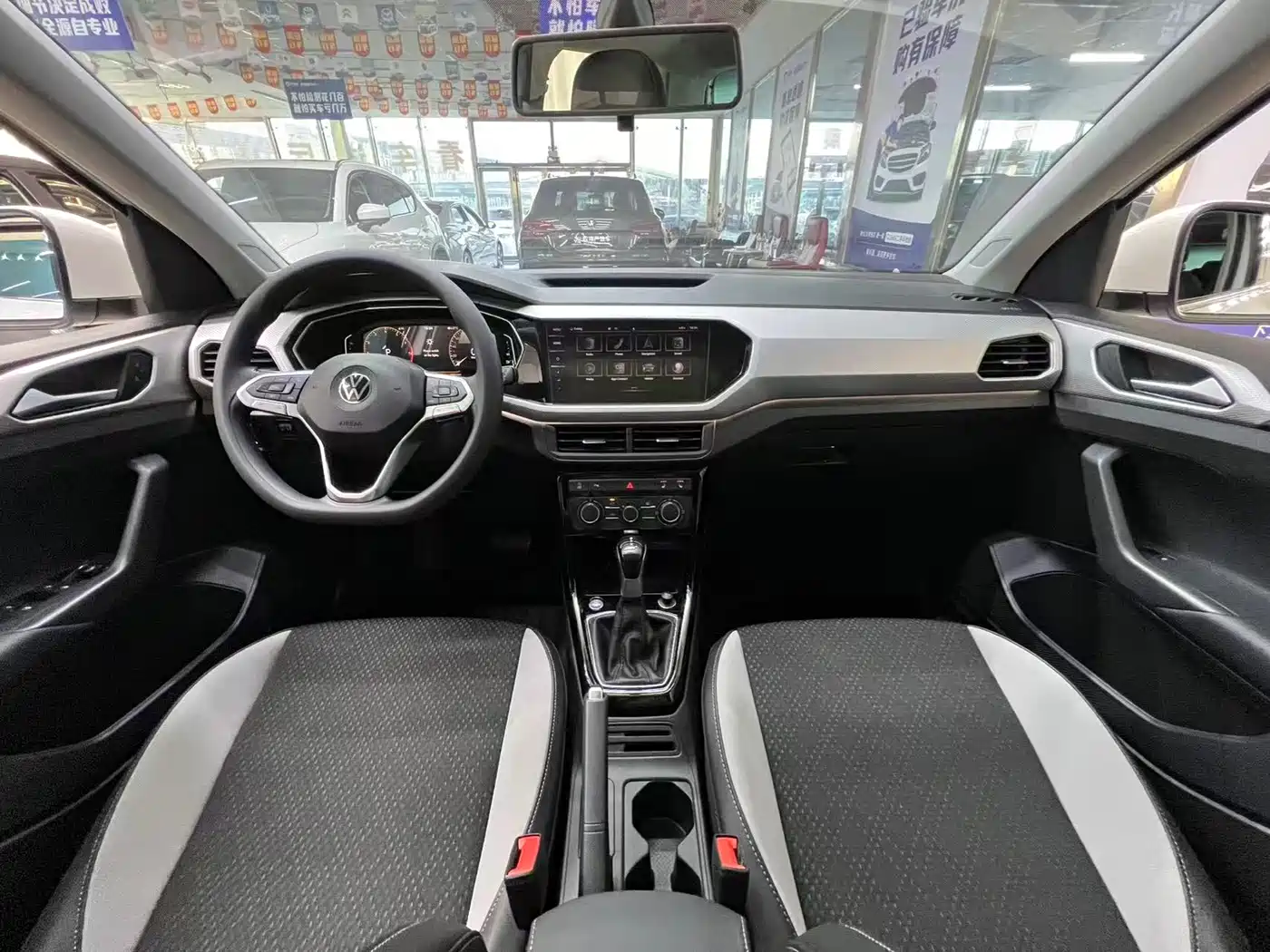 VOLKSWAGEN EXPLORING THE SHADOW