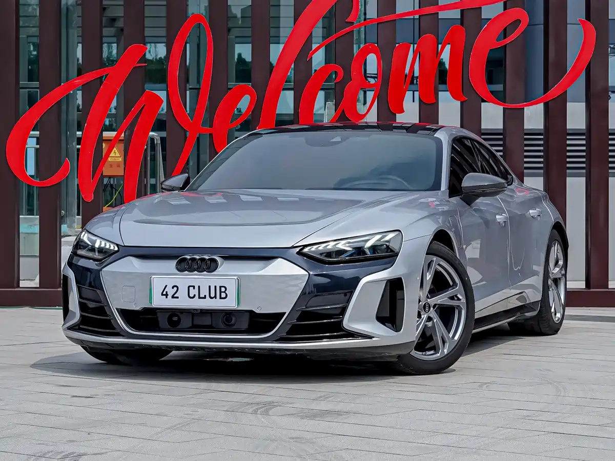 Audi e-tron GT 2024 2023 Base Model