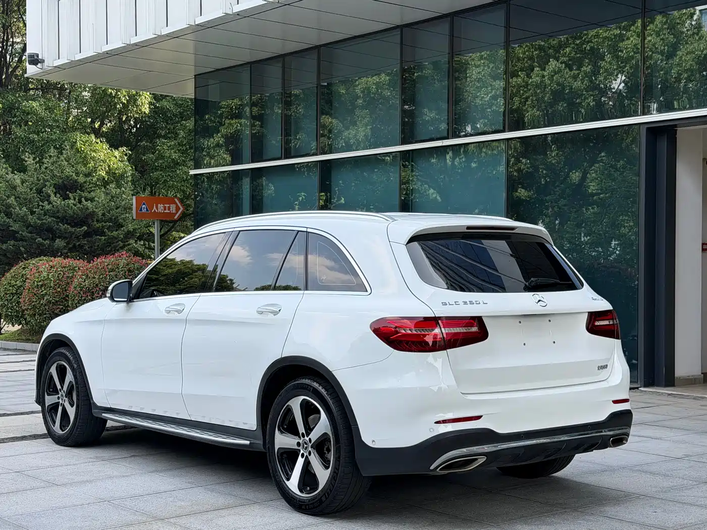 Mercedes-Benz GLC 2019 Facelift GLC 260 L 4MATIC Luxury фото 7