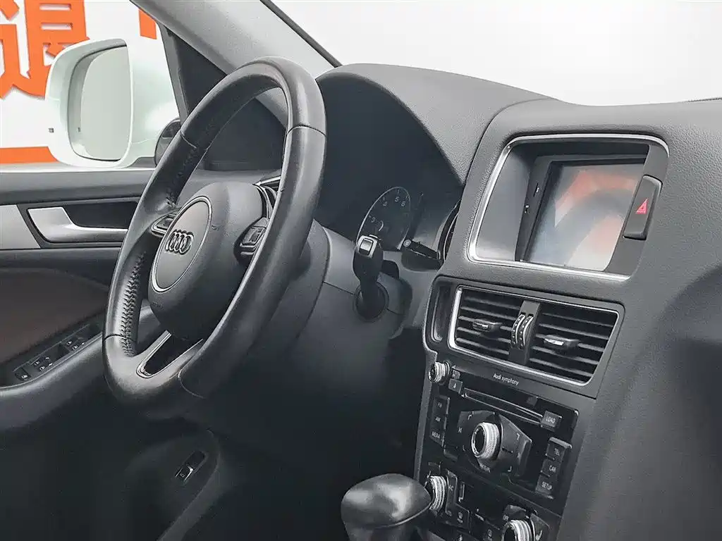 Audi Q5 2016 40 TFSI Technology Model фото 22