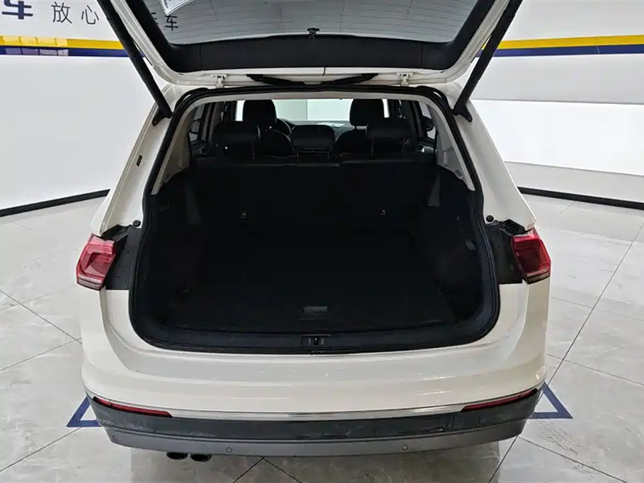 Volkswagen Tiguan L 2017 330TSI Automatic 2WD Flagship Edition фото 4