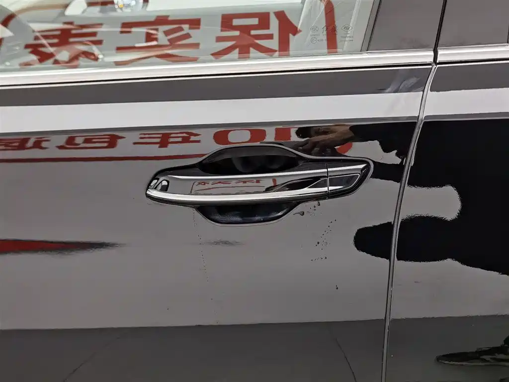 Hongqi H5 2024 1.5T DCT Smart Connect Flag Rhythm Edition фото 18