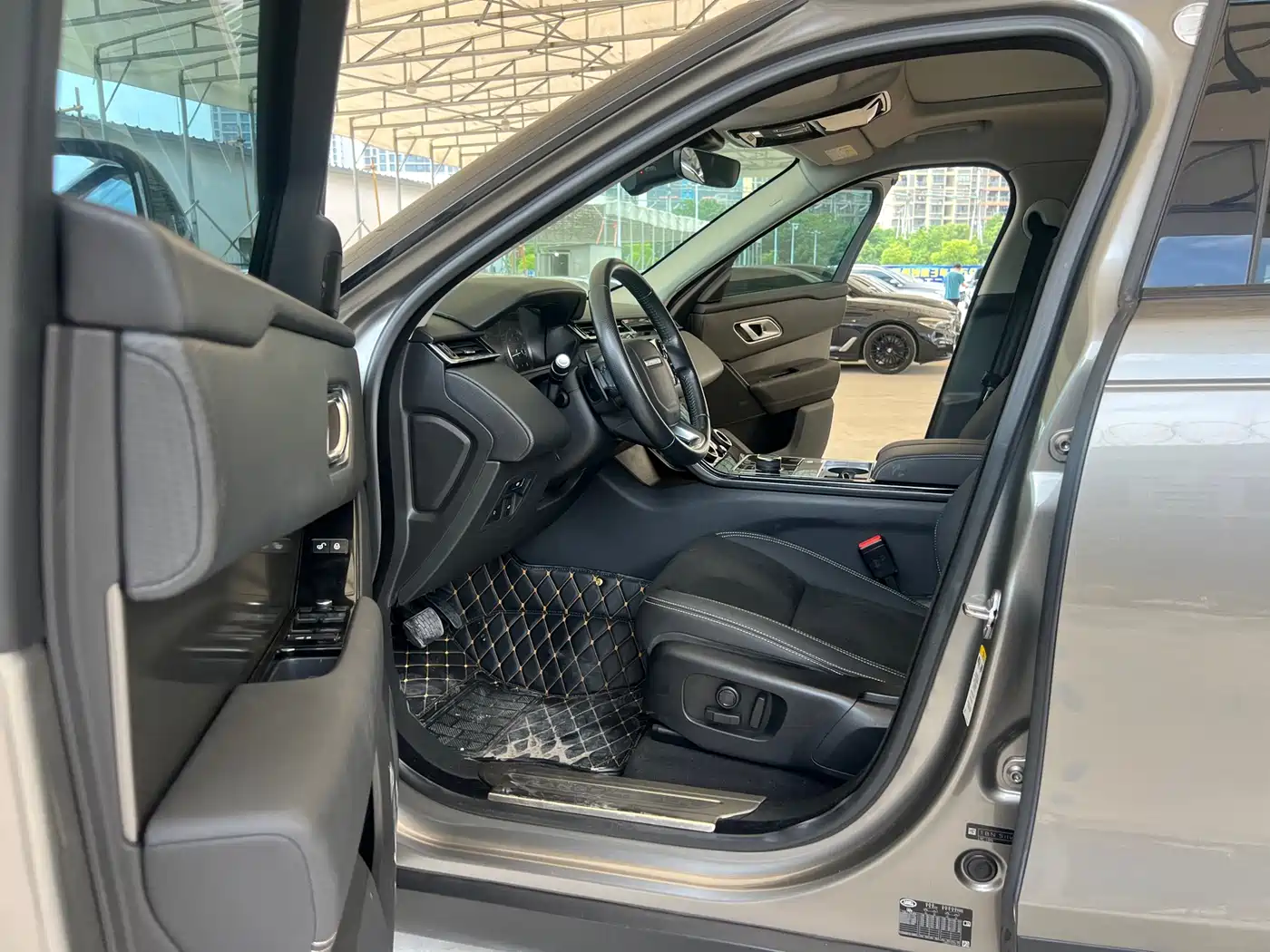 Land Rover Range Rover Velar 2020 P250 фото 30
