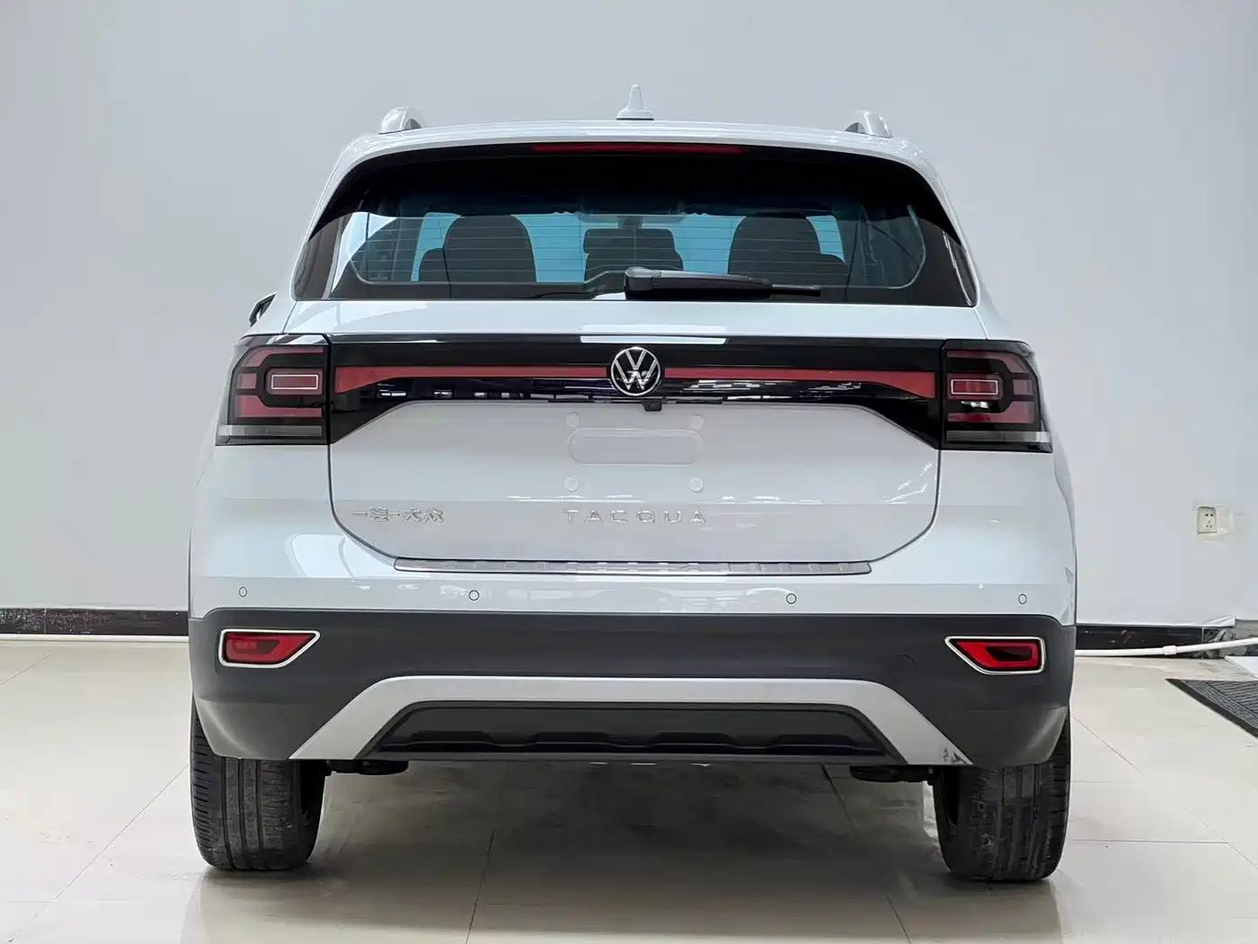 VOLKSWAGEN EXPLORING THE SHADOW