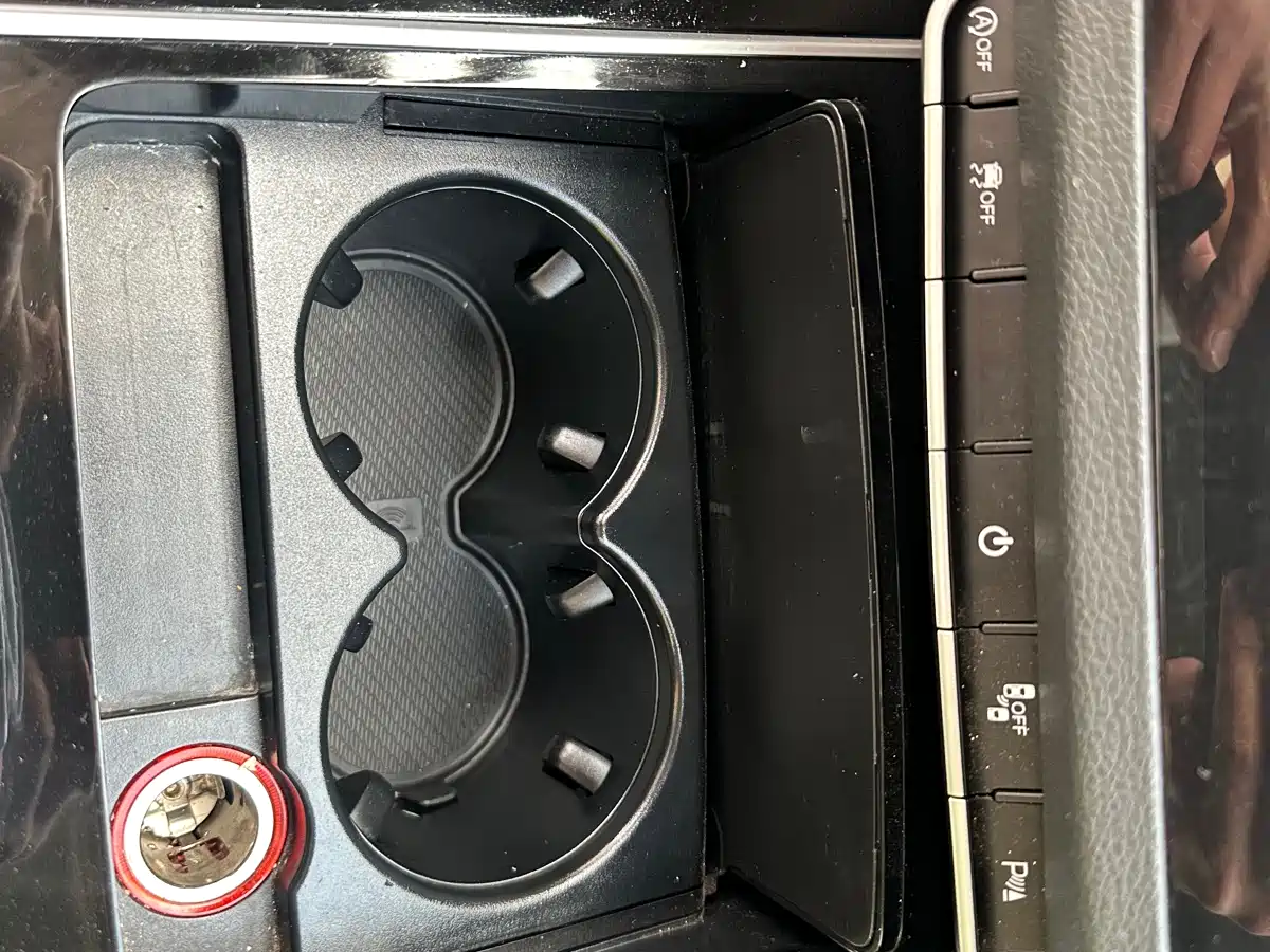 Hongqi HS5 2022 2.0T Smart Connect Premium Edition фото 30