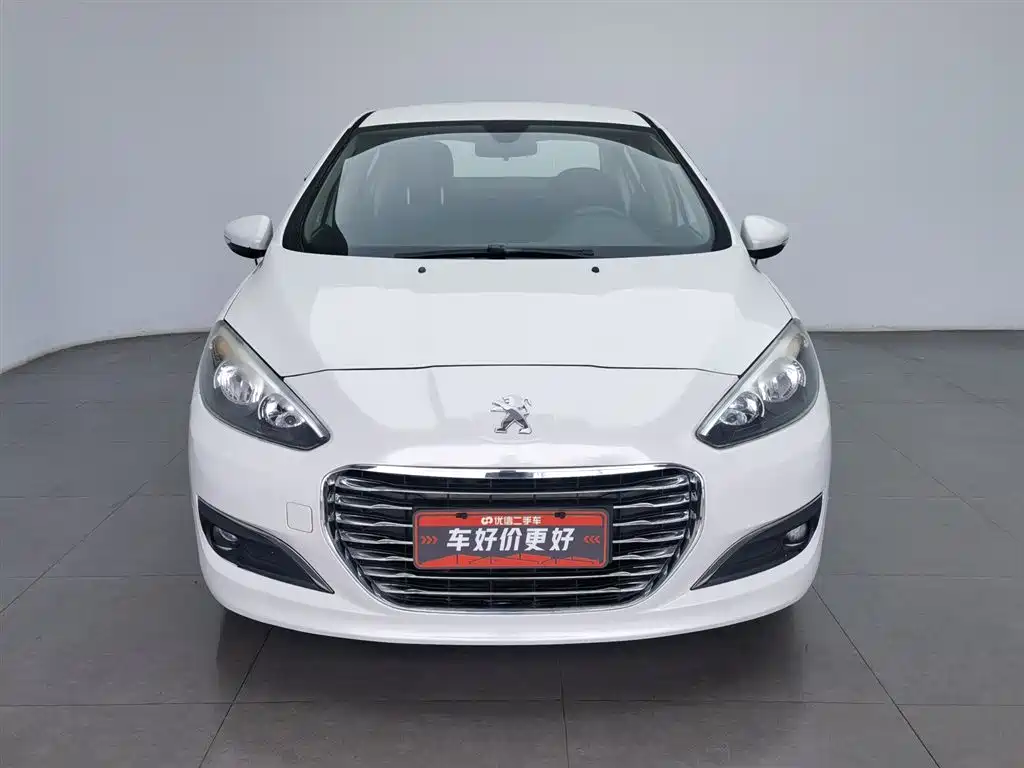 Peugeot 308 2014 Model Joy Edition Classic 1.6L Manual Superior Style фото 3
