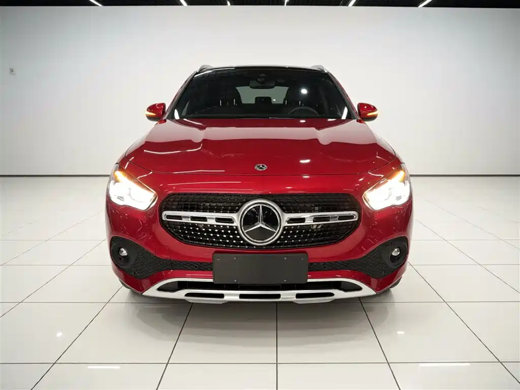 Mercedes-Benz GLA 2022 Facelift GLA 200 фото 3