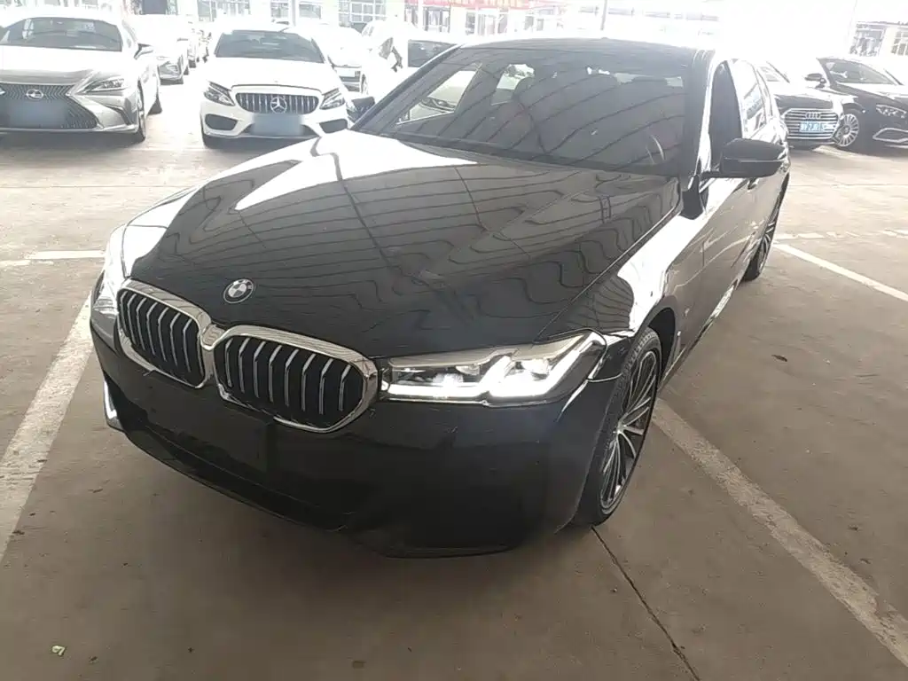 Photo 1 - BMW 5 Series