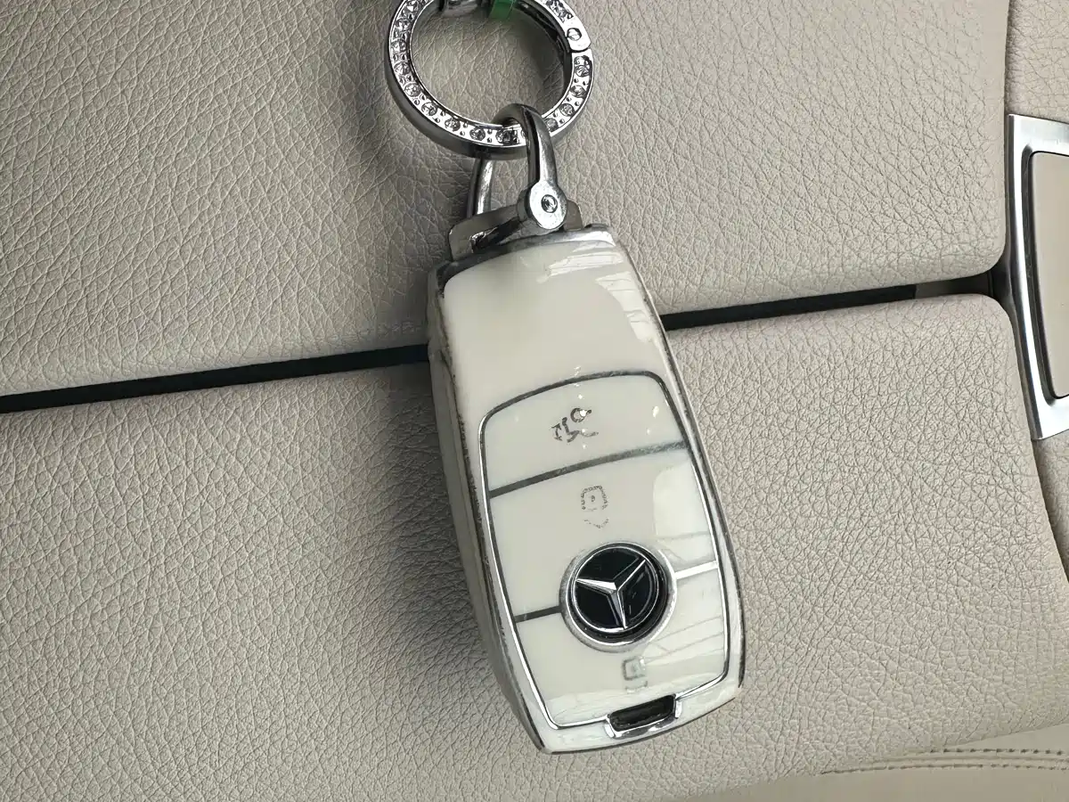 Mercedes-Benz E-Class 2016 E 200 L Sport Type фото 31